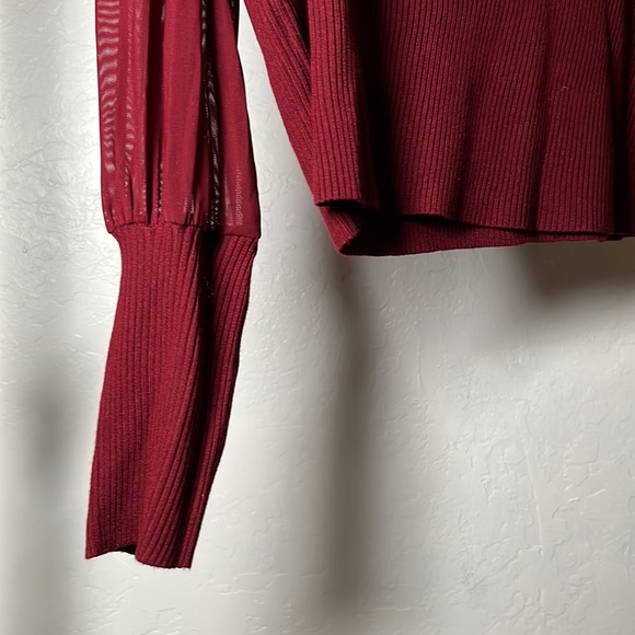 Almost Famous - 2X Wine Red Sweater with mesh sleeves - Picture 3 of 6